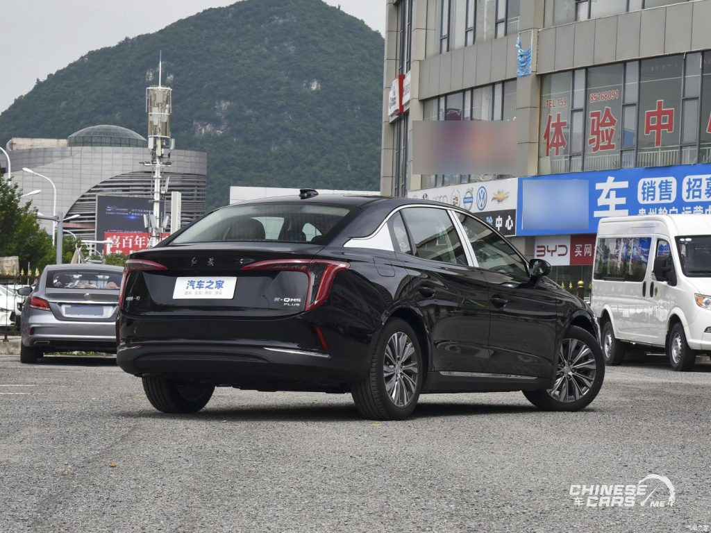 شبكة السيارات الصينية – طراز هونشي E-QM5 بلس السيدان الكهربائي المحدث يُطلق في الأسواق الصينية
