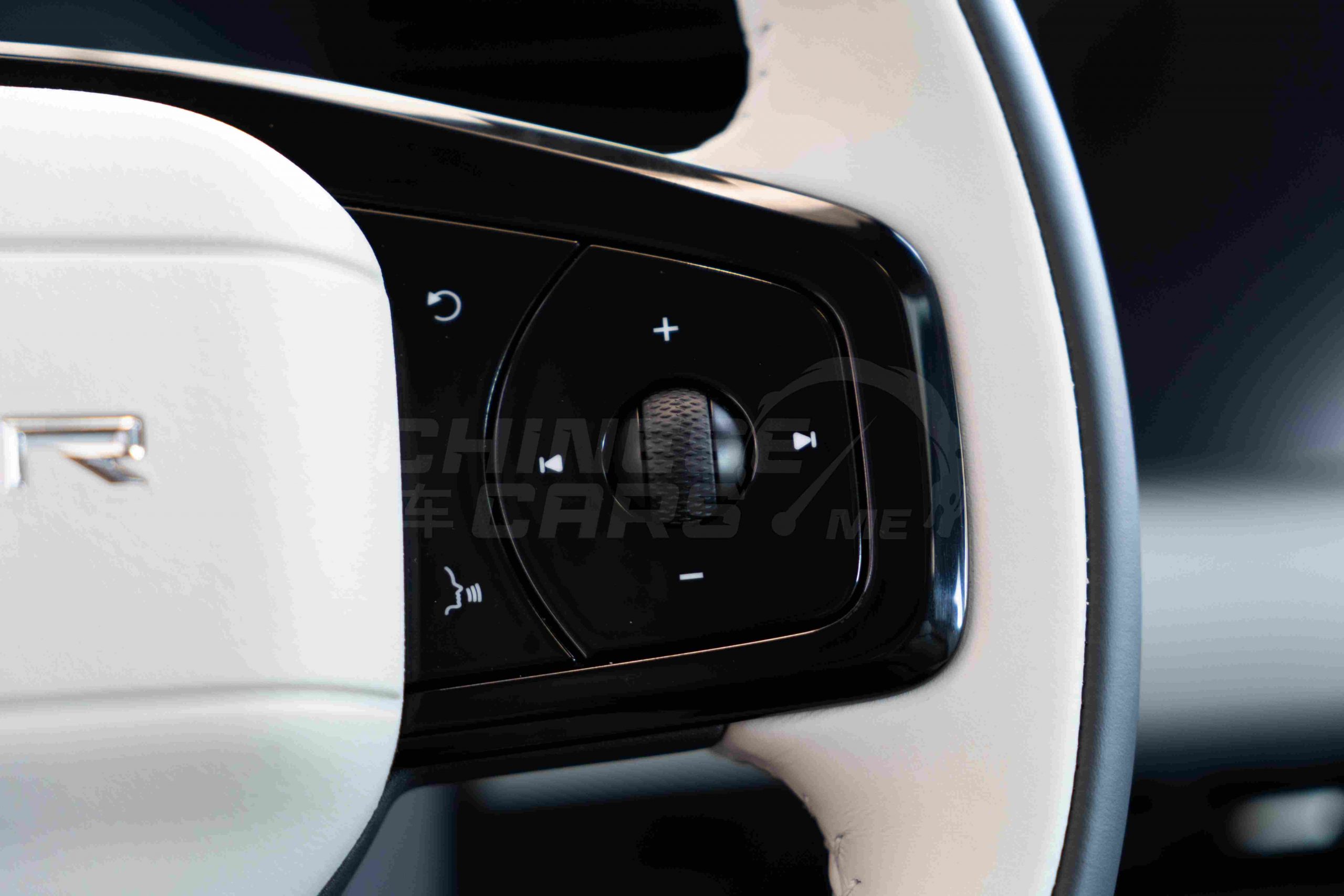 أهم ما تريد معرفته عن جيتور داشينج 2025 وتجهيزات المقصورة الداخلية 8