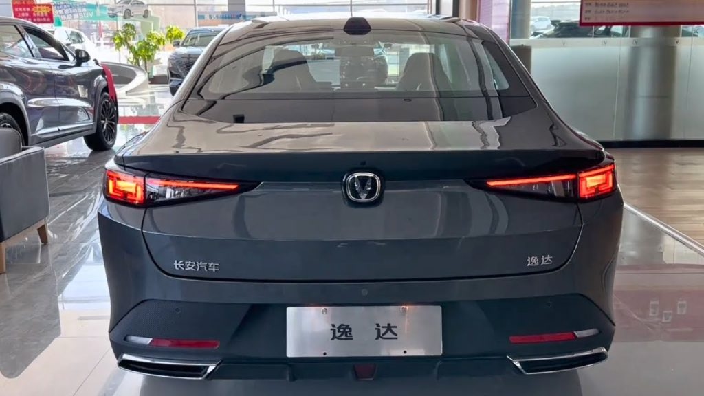 شبكة السيارات الصينية – تعرف على مواصفات أعلى فئة لسيارة شانجان ايدو بلس موديل 2024 بالسعودية