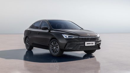 المواصفات الشاملة لـ MG5 فيس ليفت فئة “ستاندرد” موديل 2025 الجديدة بالسعودية