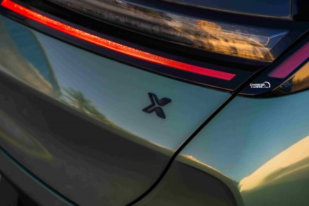 الذكاء البصري في ZEEKR X: تحليل الإضاءة أمامية بـ 56 LED وخلفية بـ 229 LED