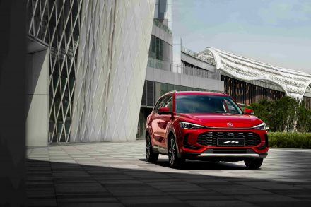 مواصفات الفئة القياسية لسيارة MG ZS “كومفورت 1.5L” موديل 2025 الجديدة كليًا بالسعودية