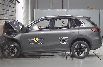 جيلي EX5 تحصل على 5 نجوم في اختبارات السلامة الأوروبية EURO NCAP 7 شبكة السيارات الصينية – جيلي EX5 تحصل على 5 نجوم في اختبارات السلامة الأوروبية EURO NCAP