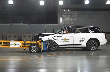 هونشي E-HS9 تحصل على تصنيف 5 نجوم في اختبارات السلامة الأوروبية Euro NCAP 14 شبكة السيارات الصينية – هونشي E-HS9 تحصل على تصنيف 5 نجوم في اختبارات السلامة الأوروبية Euro NCAP