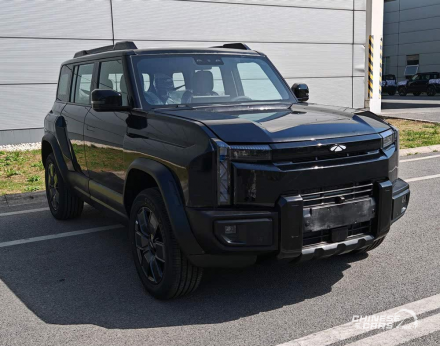 شيري X3L الجديدة كليًا: تحول جذري من iCAR 03 إلى SUV هجينة بلمسات تقترب من “تانك 300”!