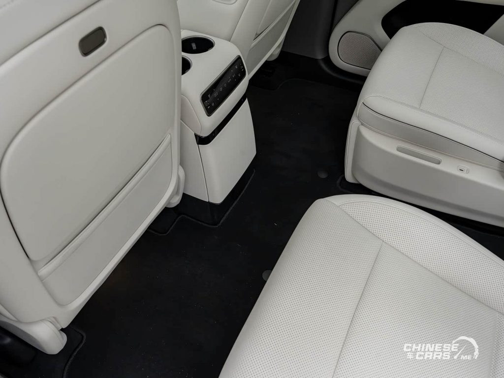 Li Auto i8: دخول ذكي وفاخر إلى عالم السيارات الكهربائية العائلية - الإعلان عن فتح باب الحجز الرسمي, فماذا تعرف عنها؟ 14 شبكة السيارات الصينية – Li Auto i8: دخول ذكي وفاخر إلى عالم السيارات الكهربائية العائلية - الإعلان عن فتح باب الحجز الرسمي, فماذا تعرف عنها؟
