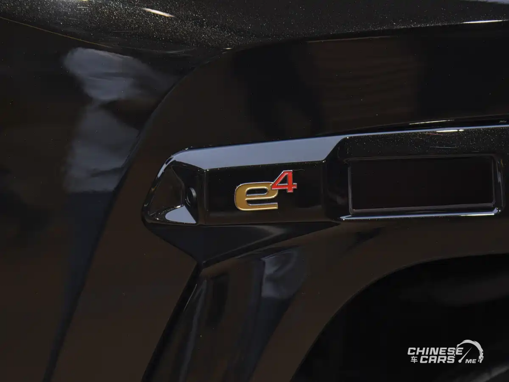 Yangwang U8L: SUV ملكية بامتياز من BYD – مقاعد Zero Gravity، شعارات من ذهب، ومنصة e⁴ الخارقة 16 شبكة السيارات الصينية – Yangwang U8L: SUV ملكية بامتياز من BYD – مقاعد Zero Gravity، شعارات من ذهب، ومنصة e⁴ الخارقة