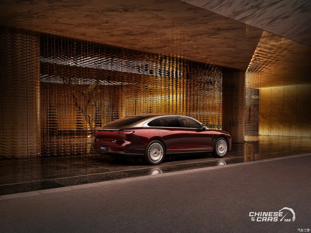 شبكة السيارات الصينية – لانتو (فويا) تشيسنج لايت L – السيدان الفاخرة PHEV من دونغ فينغ بمدى كهربائي 410 كم وتقنيات هواوي الذكية