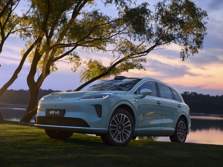 شانغجيه H5 الجديدة كليًا: SUV متوسطة الحجم بتقنيات هواوي ADS 4 ومدى يتجاوز 1300 كم من SAIC وهواوي