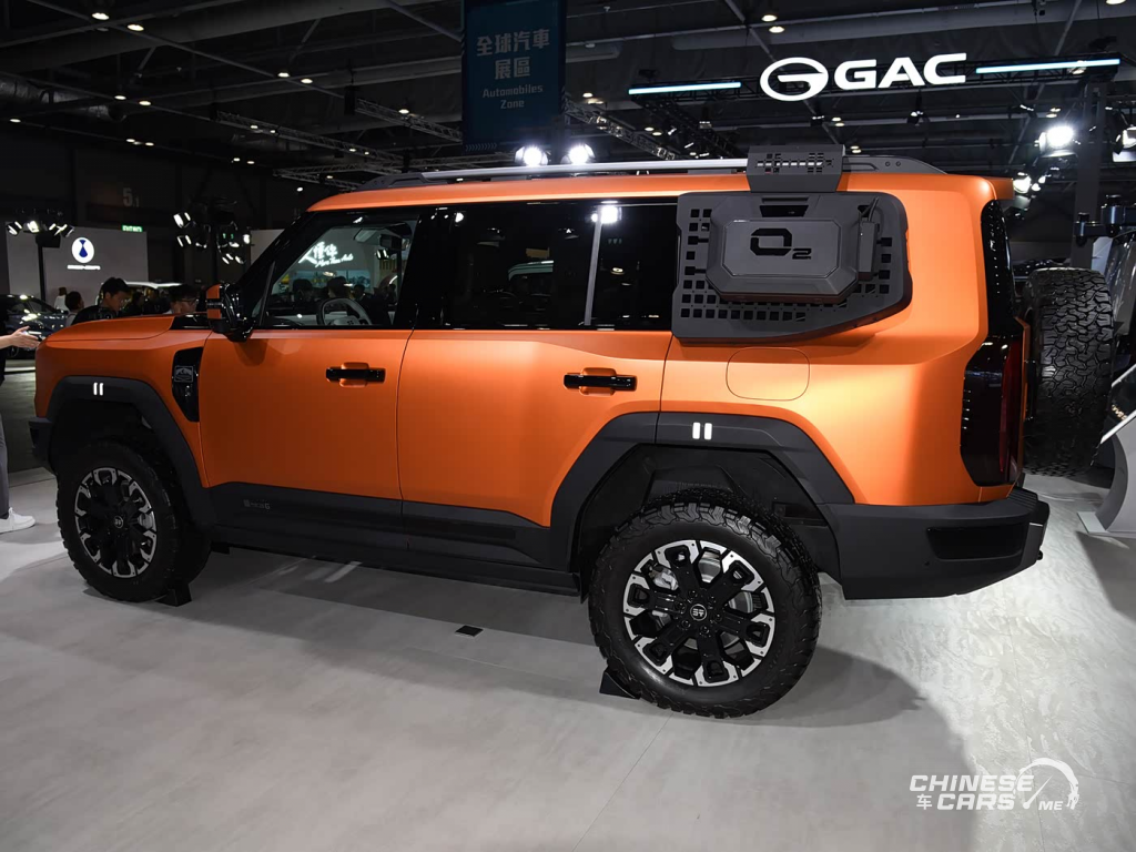شبكة السيارات الصينية – جيتور G700 يظهر رسميًا في معرض تشنغدو 2025 بنسخ خاصة وتجهيزات هجينة فائقة القوة