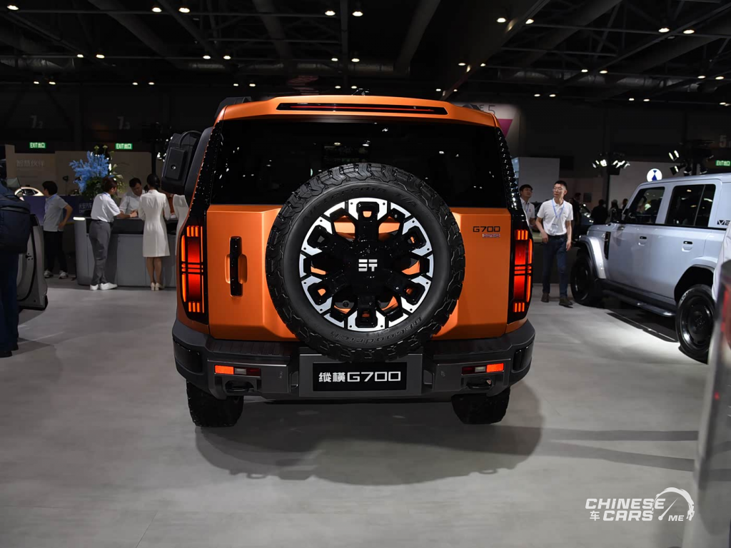 شبكة السيارات الصينية – جيتور G700 يظهر رسميًا في معرض تشنغدو 2025 بنسخ خاصة وتجهيزات هجينة فائقة القوة