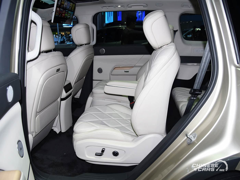 شيري فولوين T11 الجديدة كليًا تنطلق في معرض تشنغدو 2025: SUV فاخرة بستة مقاعد ومدى يتجاوز 1400 كم 11 شبكة السيارات الصينية – شيري فولوين T11 الجديدة كليًا تنطلق في معرض تشنغدو 2025: SUV فاخرة بستة مقاعد ومدى يتجاوز 1400 كم