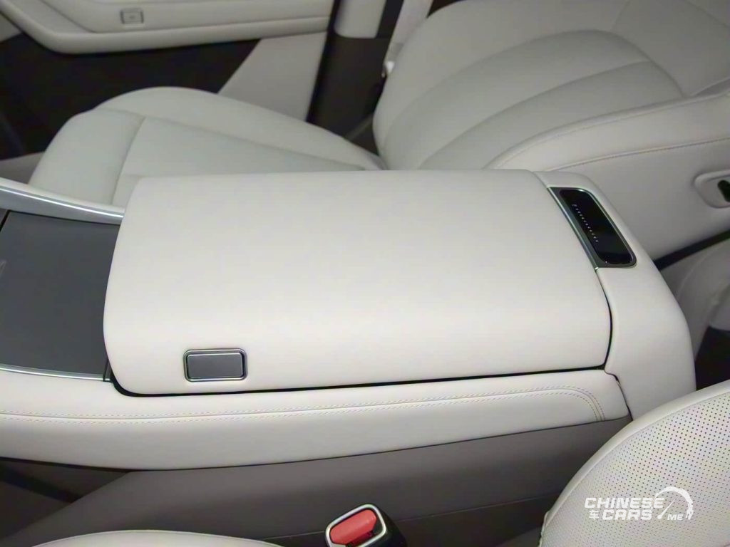شبكة السيارات الصينية – دينزا N8L الجديدة 2026: SUV عائلية فاخرة بستة مقاعد تظهر رسميًا بقوة أكثر من 900 حصان
