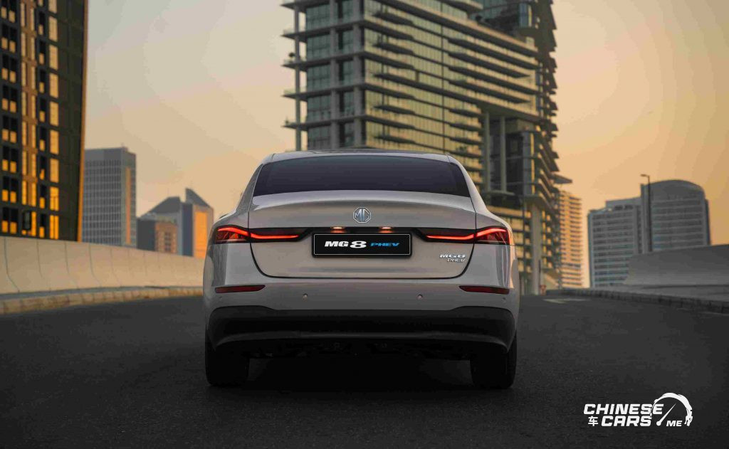 إم جي 8 PHEV الجديدة كلياً 2025: سيدان هجينة بمدى قياسي يصل إلى 1,650 كم في الشرق الأوسط رسميًا 3 شبكة السيارات الصينية – إم جي 8 PHEV الجديدة كلياً 2025: سيدان هجينة بمدى قياسي يصل إلى 1,650 كم في الشرق الأوسط رسميًا