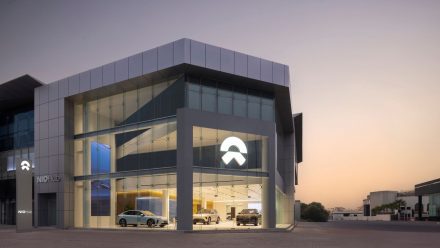 NIO تدشن أول مركز “NIO Hub” في الإمارات: تجربة مبتكرة تعيد تعريف التنقل الذكي الفاخر