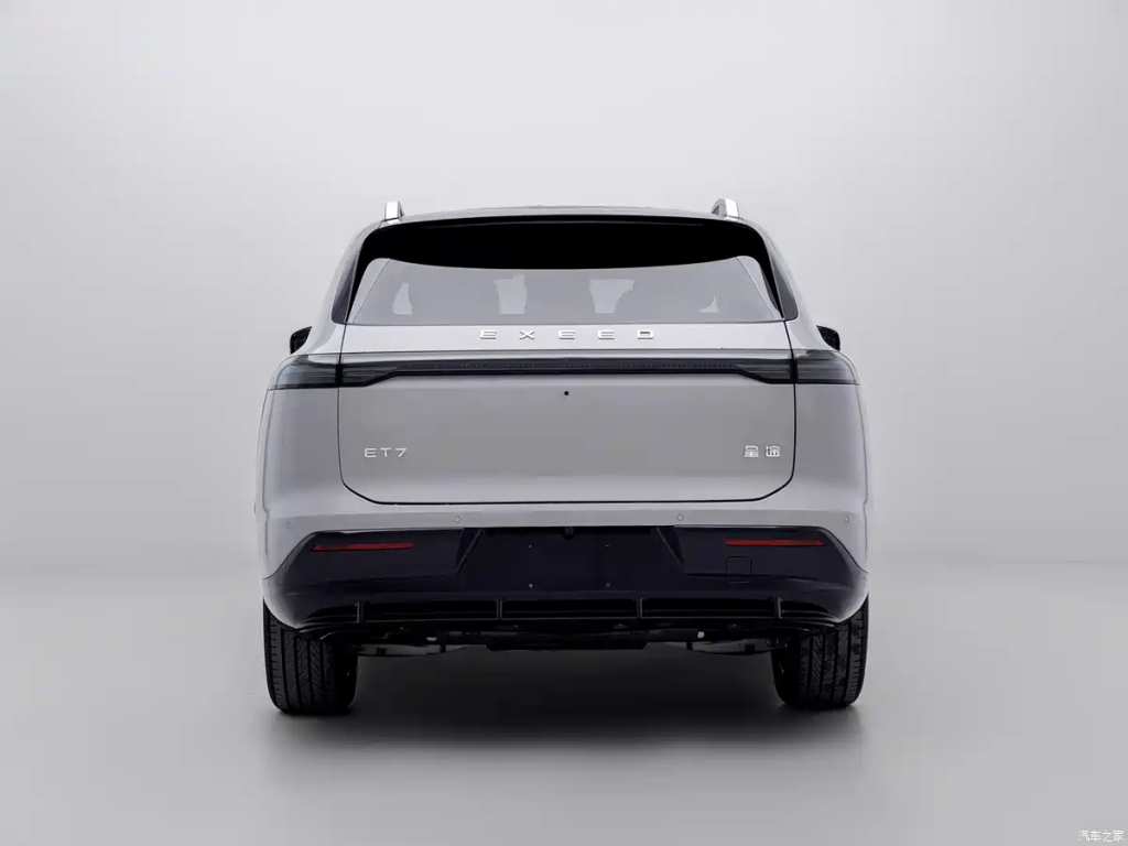 إكسيد ET7 الجديدة كليًا: SUV فاخرة بخمس مقاعد تجمع بين نظامي الدفع الكهربائي والهايبرد بالمدى الممتد 2 شبكة السيارات الصينية – إكسيد ET7 الجديدة كليًا: SUV فاخرة بخمس مقاعد تجمع بين نظامي الدفع الكهربائي والهايبرد بالمدى الممتد