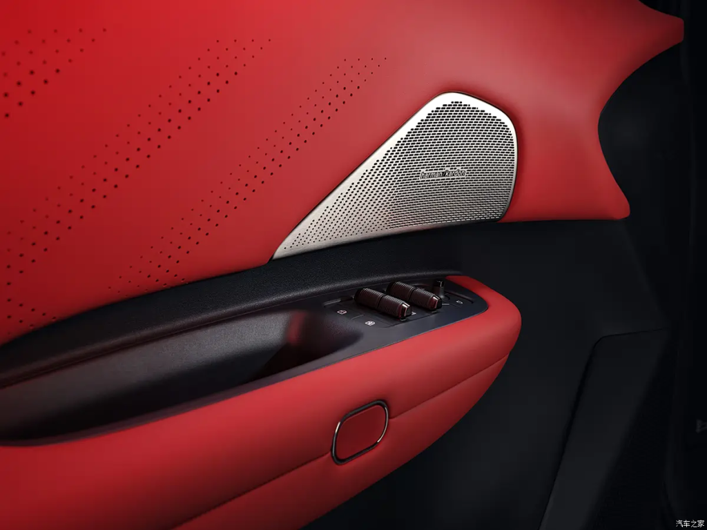 لينك آند كو Z20 ياوهونغ الجديدة تستعد للانطلاق رسميًا في معرض قوانغتشو 2025 6 شبكة السيارات الصينية – لينك آند كو Z20 ياوهونغ الجديدة تستعد للانطلاق رسميًا في معرض قوانغتشو 2025