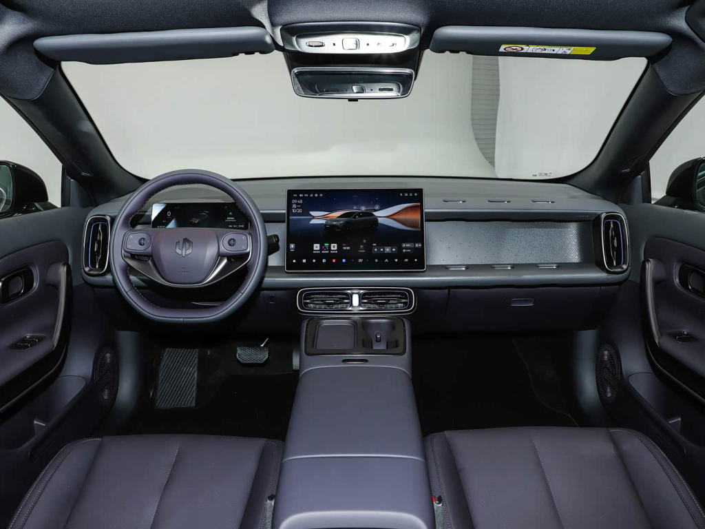 إطلاق ليب موتور Lafa 5 بسعر يبدأ من 48 الف ريال في الصين: الهاتشباك الكهربائية الرياضية التي تخطف الأنظار 11 شبكة السيارات الصينية – إطلاق ليب موتور Lafa 5 بسعر يبدأ من 48 الف ريال في الصين: الهاتشباك الكهربائية الرياضية التي تخطف الأنظار