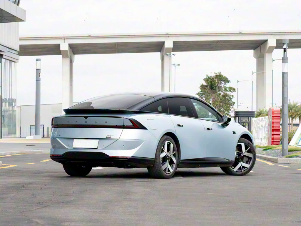 شبكة السيارات الصينية &ndash; Xpeng تكشف رسميًا عن P7+ موديل 2026… تصميم جديد، 104 ترقية شاملة، ومنصات 800 فولت مع خيارين للطاقة