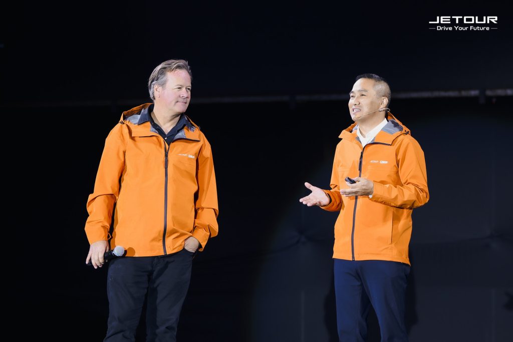 شبكة السيارات الصينية &ndash; جيتور تشعل رمال ليوا الذهبية: مهرجان عالمي للعملاء والمعجبين والميديا - وتجسيد عملي لاستراتيجية Travel+ في أهم فعالية صحراوية لعام 2025