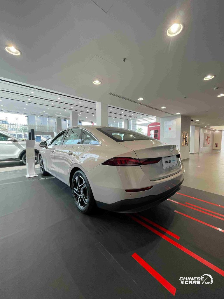شبكة السيارات الصينية – 1655 كم ببطارية واحدة وخزان واحد: MG 8 PHEV تصل السعودية وتتفوق على جميع السيارات في فئتها في المدى الكلي في السوق