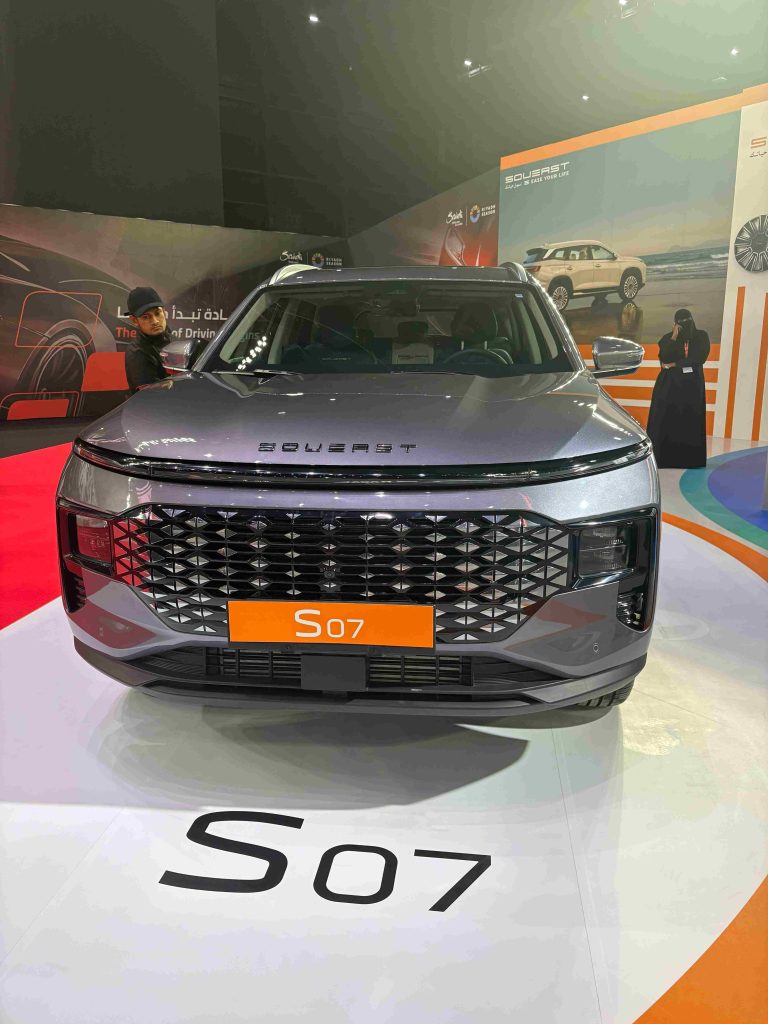ساويست S07 تخطف الأنظار في معرض الرياض بخيارات محركات متعددة
