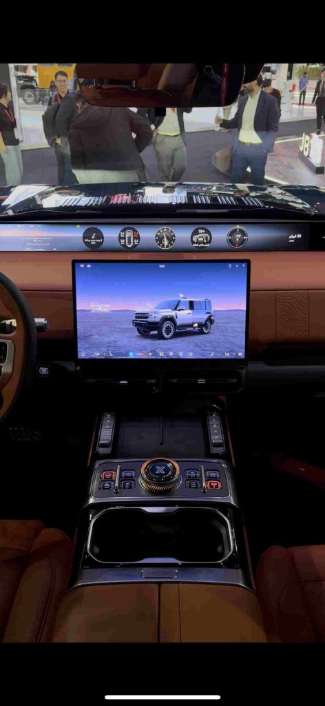 شبكة السيارات الصينية – ظهور سيارة جيتور G700 موديل 2026 في معرض سيارات الرياض