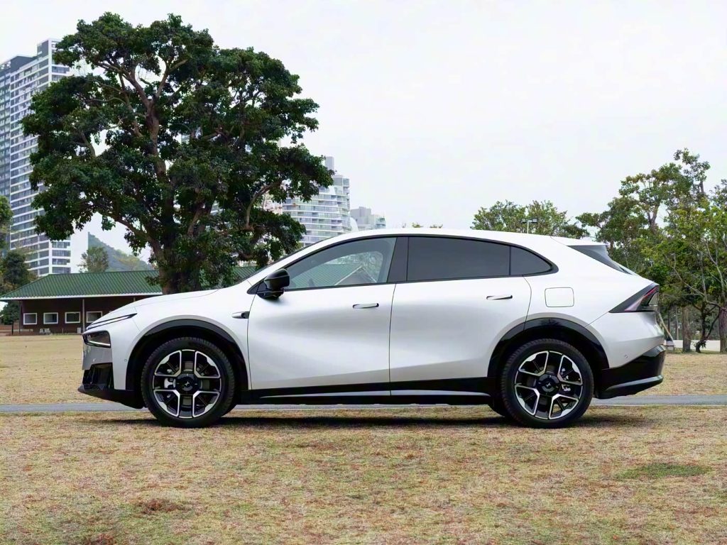 Xpeng G7 نسخة المدى الممتد تظهر رسميًا… مدى كهربائي 430 كم ومدى إجمالي يصل إلى 1704 كم 3 شبكة السيارات الصينية – Xpeng G7 نسخة المدى الممتد تظهر رسميًا… مدى كهربائي 430 كم ومدى إجمالي يصل إلى 1704 كم