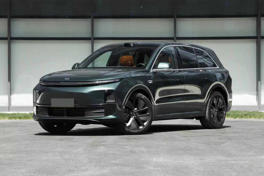 لي أوتو تدخل مصر رسميًا: توسع تاريخي للعلامة الصينية الفاخرة وسيارات المدى الممتد في السوق المصري 3 شبكة السيارات الصينية – لي أوتو تدخل مصر رسميًا: توسع تاريخي للعلامة الصينية الفاخرة وسيارات المدى الممتد في السوق المصري