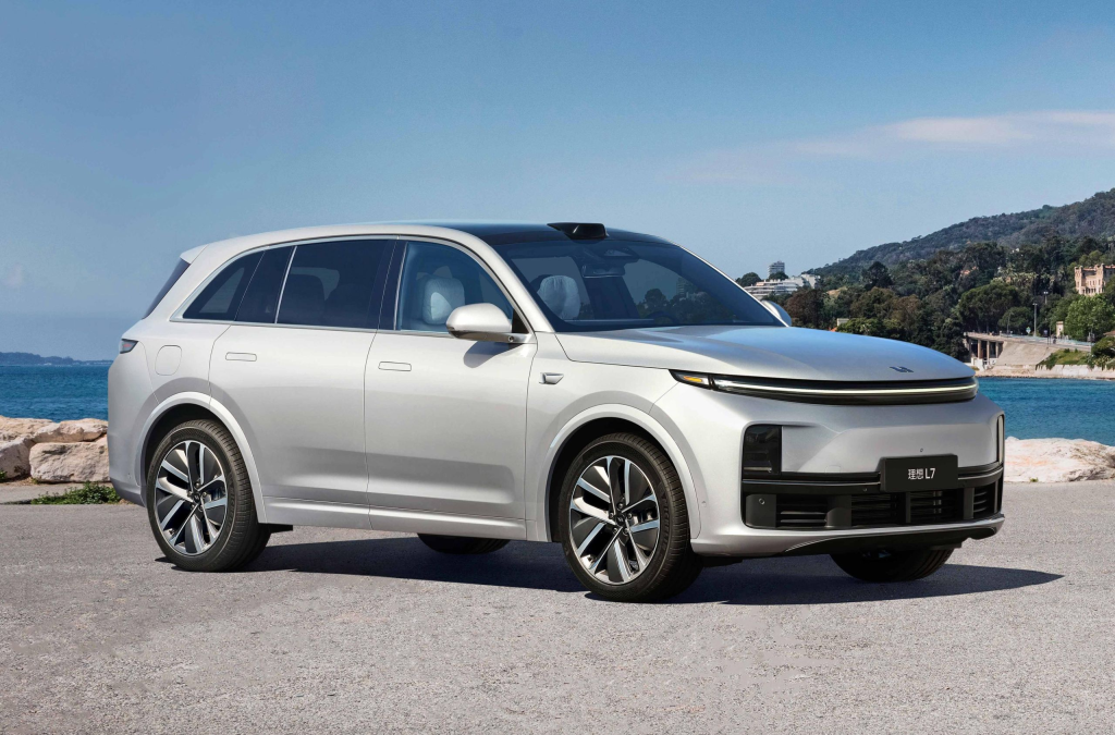 لي أوتو تدخل مصر رسميًا: توسع تاريخي للعلامة الصينية الفاخرة وسيارات المدى الممتد في السوق المصري 4 شبكة السيارات الصينية – لي أوتو تدخل مصر رسميًا: توسع تاريخي للعلامة الصينية الفاخرة وسيارات المدى الممتد في السوق المصري