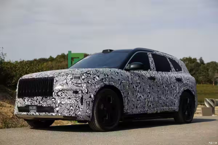 Zeekr 9S فاخرة SUV بستة مقاعد وقوة 1300 حصان تُجهَّز للإطلاق في الربع الأول من 2026