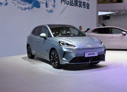 إم جي تطلق رسميًا النسخة بالبطارية شبه الصلبة من MG4… سيارة كهربائية آمنة بسعر 51,900 ريال سعودي في الصين