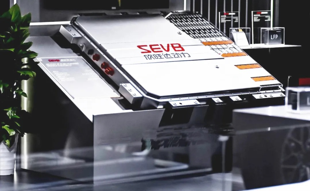 شبكة السيارات الصينية &ndash; سانوودا Sunwoda المورّد لبطاريات BYD تتحالف مع Zhongwei لتطوير خلايا بطاريات صلبة بسعة 60Ah… خطوة استراتيجية نحو الجيل القادم من بطاريات السيارات الكهربائية