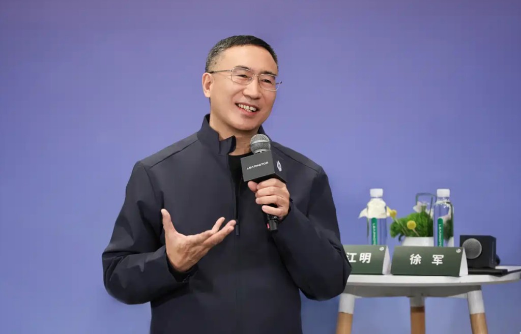 شبكة السيارات الصينية &ndash; تحالف إستراتيجي تاريخي بين FAW وLeapmotor… وتوجه قوي لاقتحام الفئة الفاخرة عبر سلسلة D الجديدة بقيادة D99 وD19