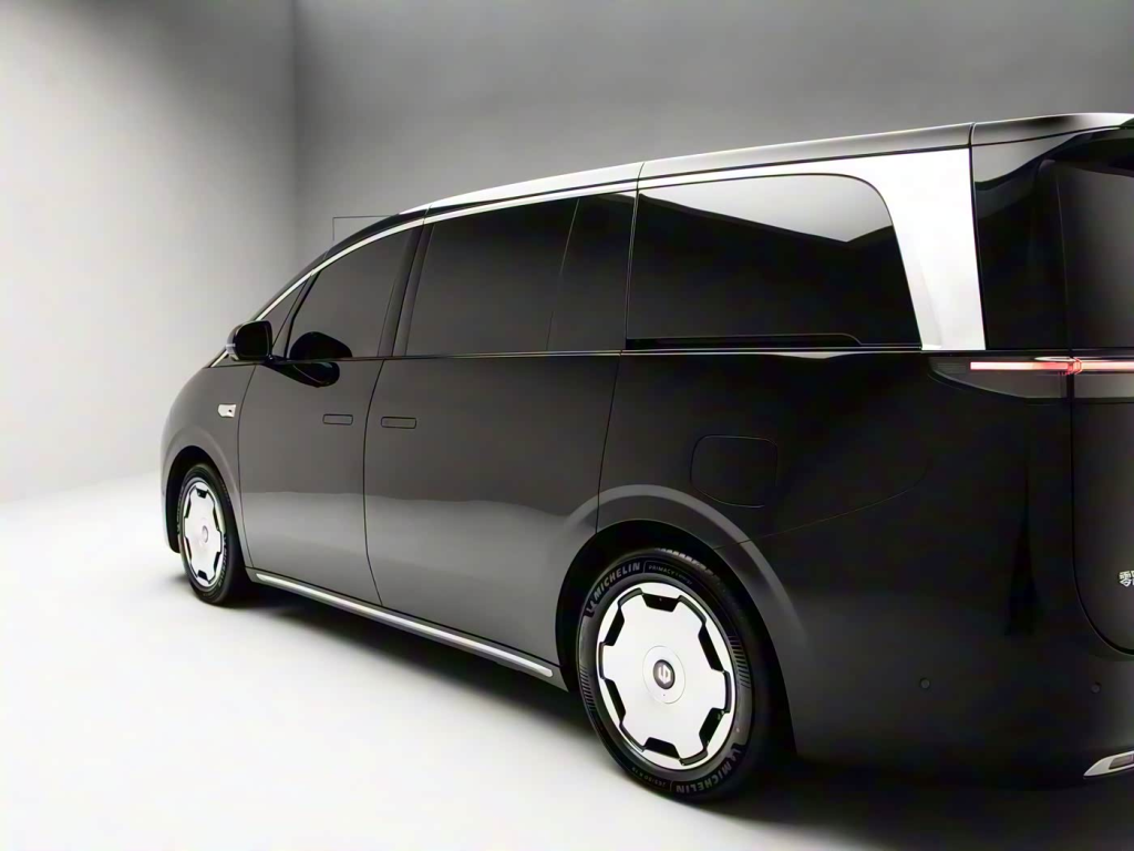 شبكة السيارات الصينية &ndash; تحالف إستراتيجي تاريخي بين FAW وLeapmotor… وتوجه قوي لاقتحام الفئة الفاخرة عبر سلسلة D الجديدة بقيادة D99 وD19