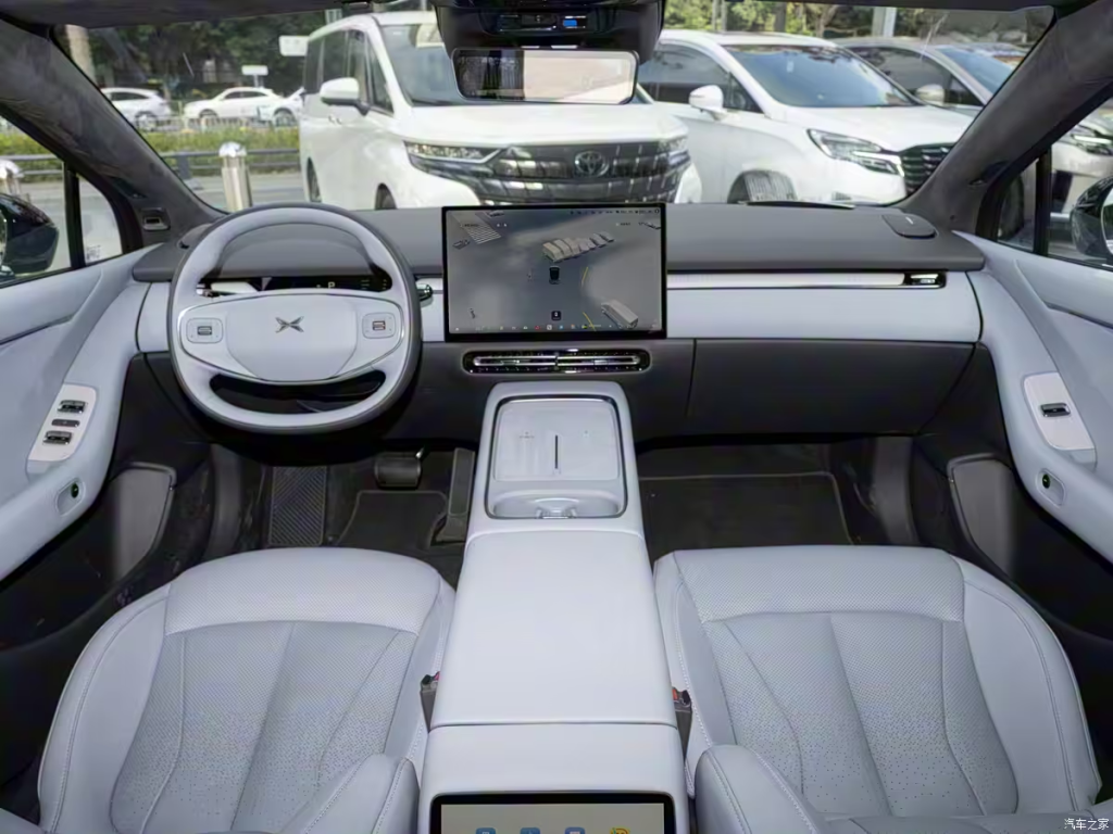 شبكة السيارات الصينية &ndash; Xpeng تكشف رسميًا عن P7+ موديل 2026… تصميم جديد، 104 ترقية شاملة، ومنصات 800 فولت مع خيارين للطاقة