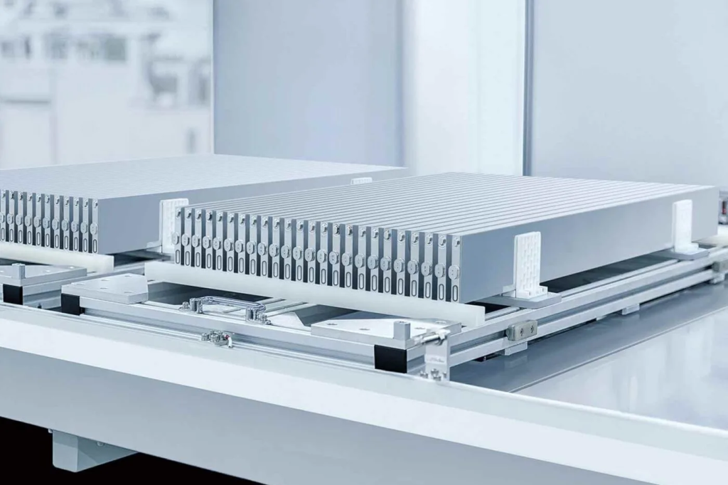 شبكة السيارات الصينية &ndash; فورد تجري محادثات مع BYD لتوريد البطاريات: شراكة محتملة تدعم التحول نحو السيارات الهجينة