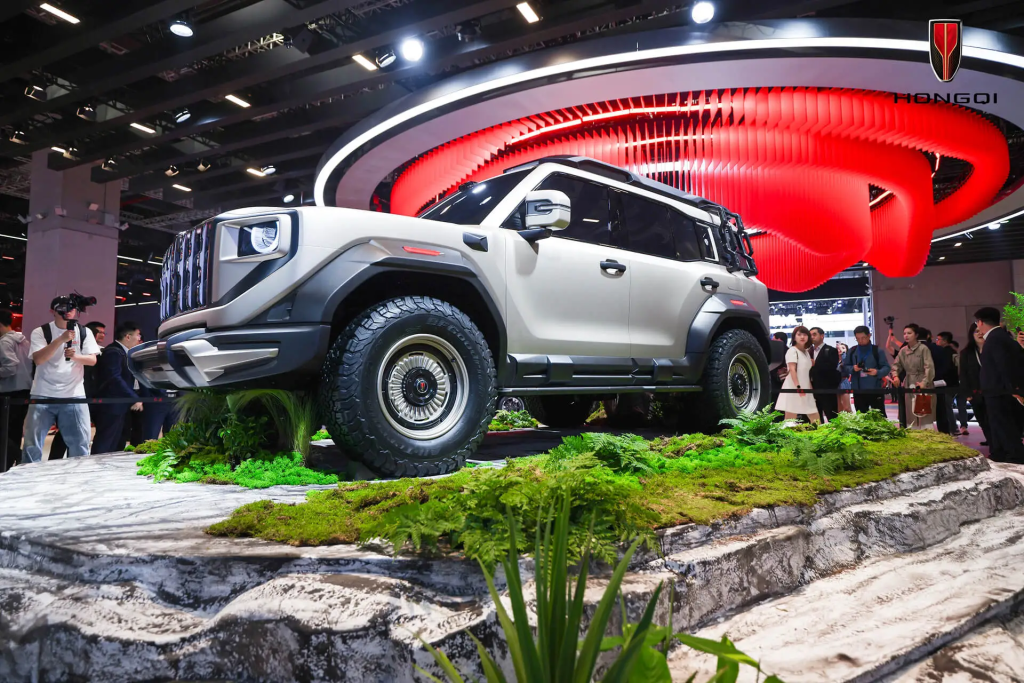 هونشي تدخل عالم الطرق الوعرة لأول مرة: رصد SUV أوف-رود كهربائية بأربعة محركات خلال اختبارات شتوية قاسية 3 شبكة السيارات الصينية – هونشي تدخل عالم الطرق الوعرة لأول مرة: رصد SUV أوف-رود كهربائية بأربعة محركات خلال اختبارات شتوية قاسية