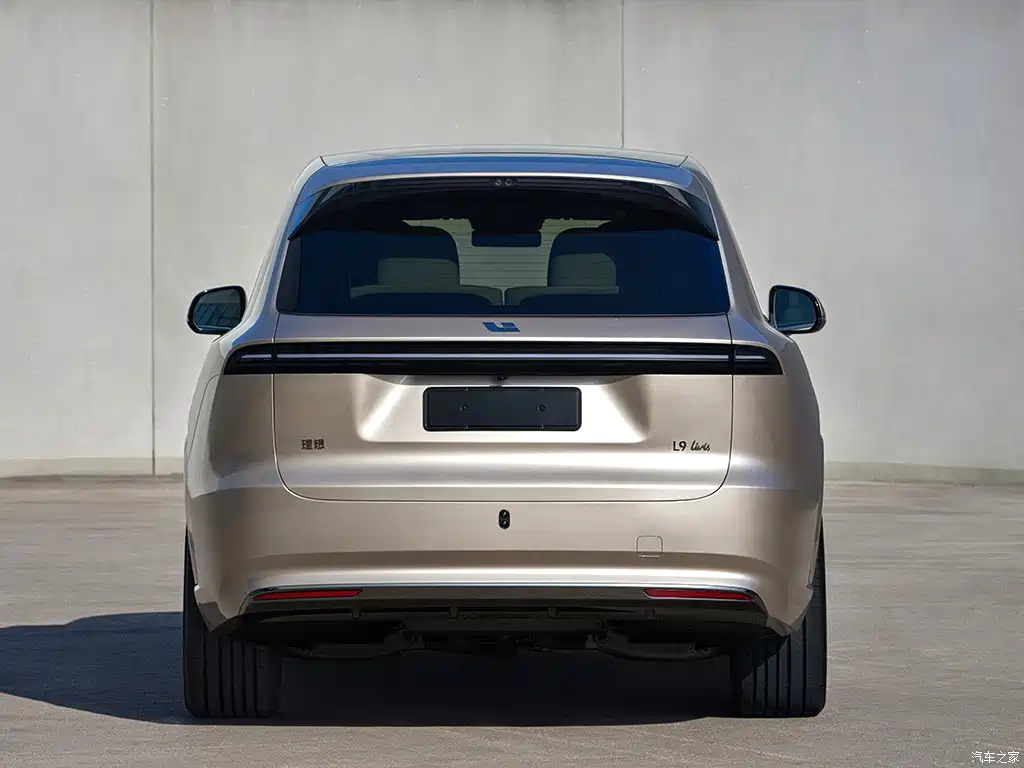 شبكة السيارات الصينية &ndash; لي أوتو L9 Livis الجديدة 2026: ثورة تقنية بنظام قيادة ذاتية L3 وقدرة حوسبة غير مسبوقة