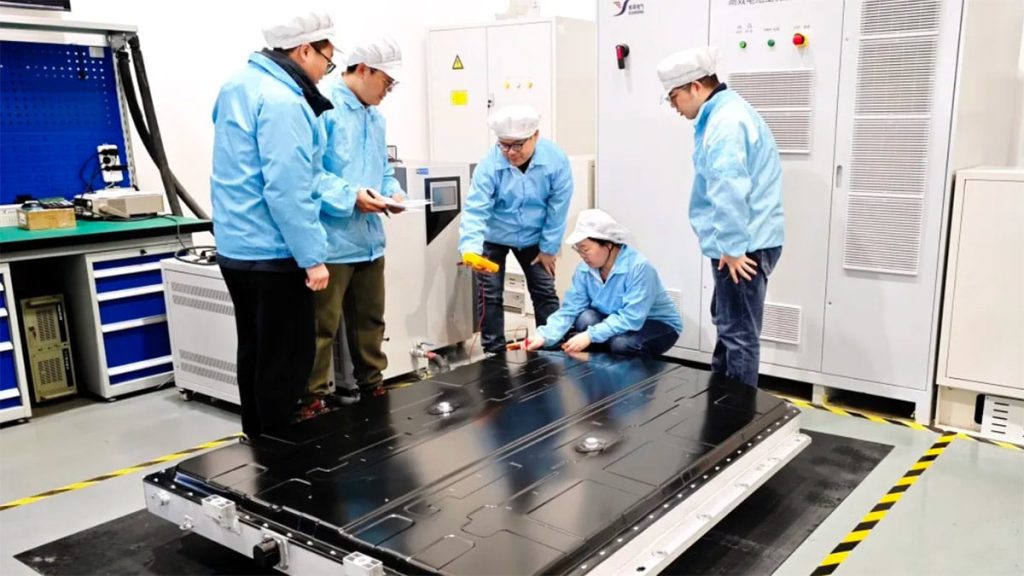 شبكة السيارات الصينية &ndash; بطارية الصوديوم تدخل السباق بقوة: BAIC تكشف عن تقنية جديدة بمدى 450 كم وشحن فائق خلال 11 دقيقة وتكلفة أقل من بطاريات الليثيوم