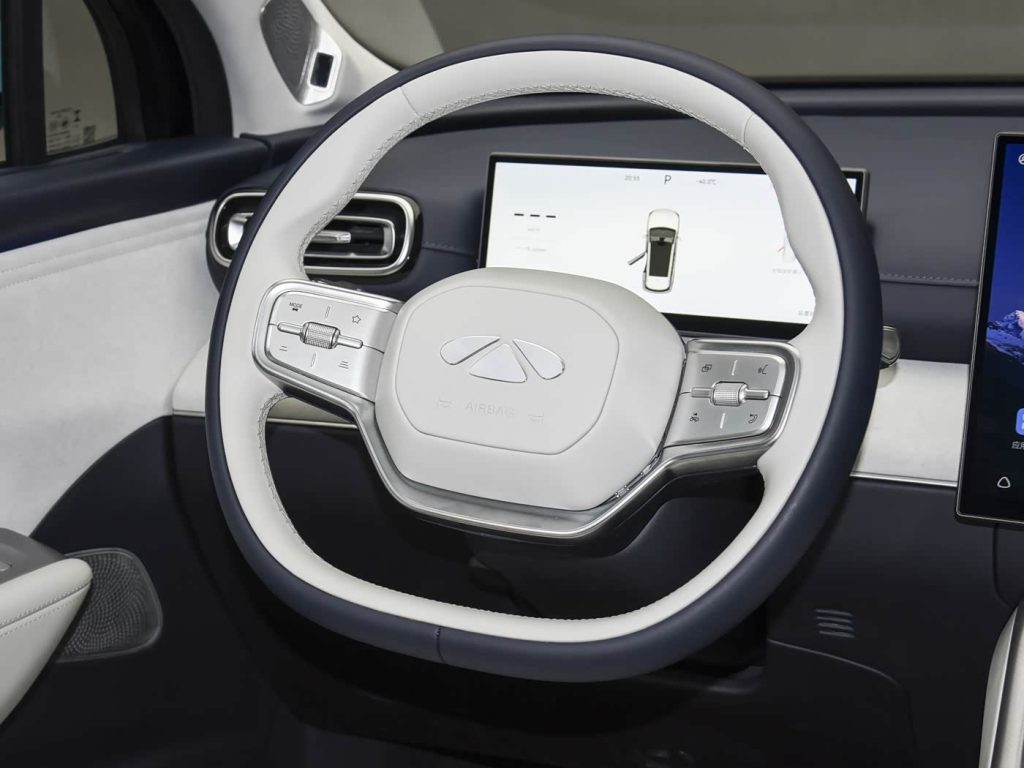 شبكة السيارات الصينية &ndash; شيري فولوين T9L 2026 الجديدة: SUV متوسطة بخمسة مقاعد بمدى يصل إلى 2000 كم وتقنيات ذكية والسعر؟