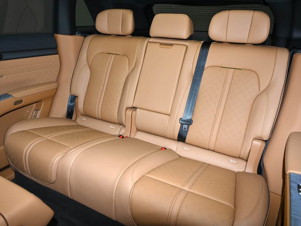 شبكة السيارات الصينية &ndash; شيري تقلب الطاولة: إكسيد EX7 الجديدة تنطلق بتقنيات فرامل ثورية وبطارية Rhino وخيار كهربائي وREEV يهدد كبار المنافسين