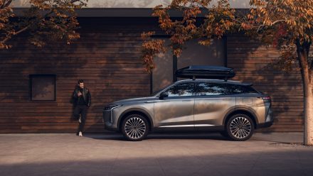 مواصفات الفئة العليا لسيارة إكسيد RX “لكجري PHEV” موديل 2026 الجديدة كليًا بالسعودية