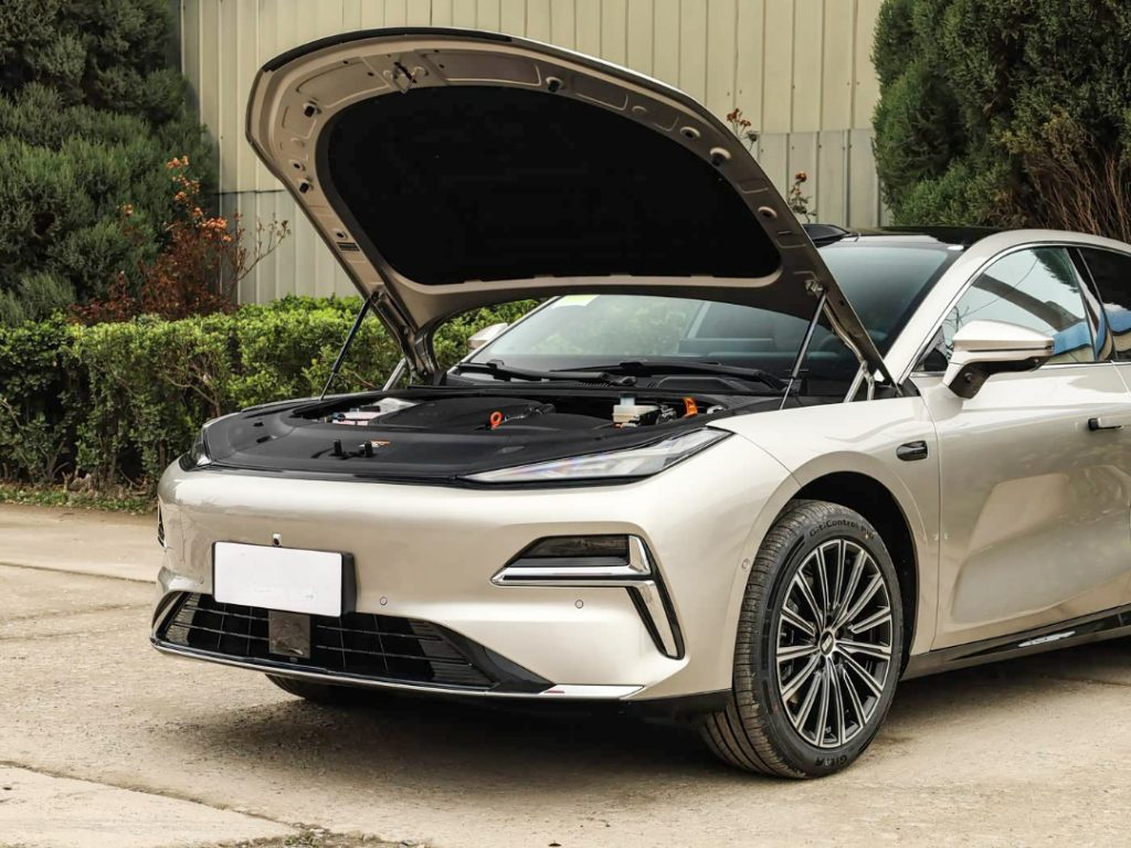 جيلي جالاكسي ستار 8 إصدار الرحلات الطويلة 2026: قفزة كبيرة في المدى 1725 كم والذكاء بفئة السيدان الهجينة 27 شبكة السيارات الصينية – جيلي جالاكسي ستار 8 إصدار الرحلات الطويلة 2026: قفزة كبيرة في المدى 1725 كم والذكاء بفئة السيدان الهجينة