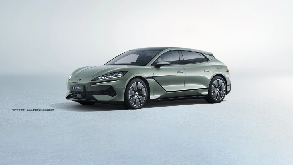 شبكة السيارات الصينية &ndash; ثورة الشحن السريع تنتقل إلى أوروبا: BYD تطلق شبكة Flash Charging 2.0 بقوة 1500 كيلوواط وتعيد رسم مستقبل السيارات الكهربائية