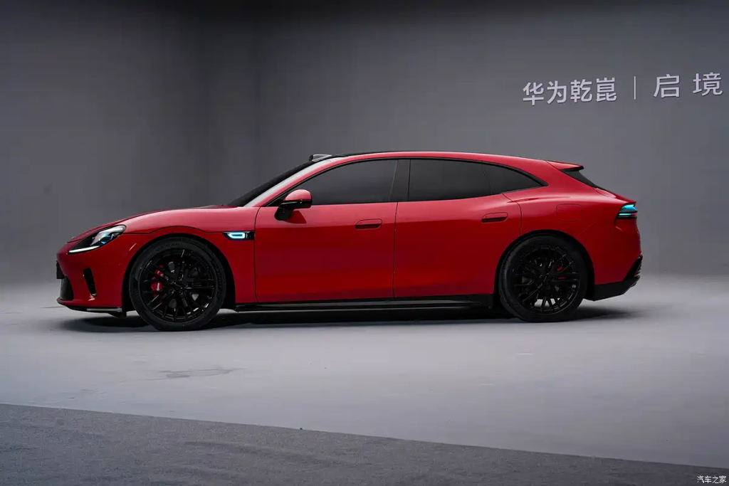 شبكة السيارات الصينية &ndash; سيارة المستقبل تصل مبكرًا: AISTALAND GT7 تكشف عن 10 تقنيات ثورية وتستهدف عرش Xiaomi SU7