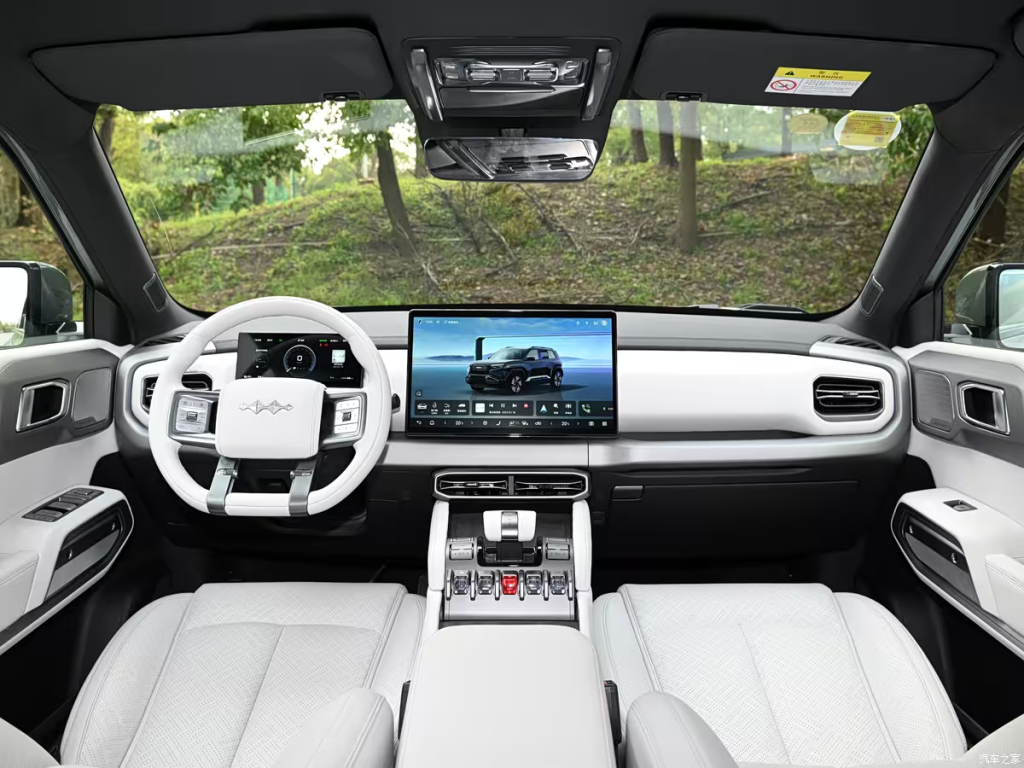 شبكة السيارات الصينية &ndash; ليوبارد تاي 3 المحدثة 2026: ببطارية Blade 2.0 بمدى 620 كم وتقنية شحن خارقة