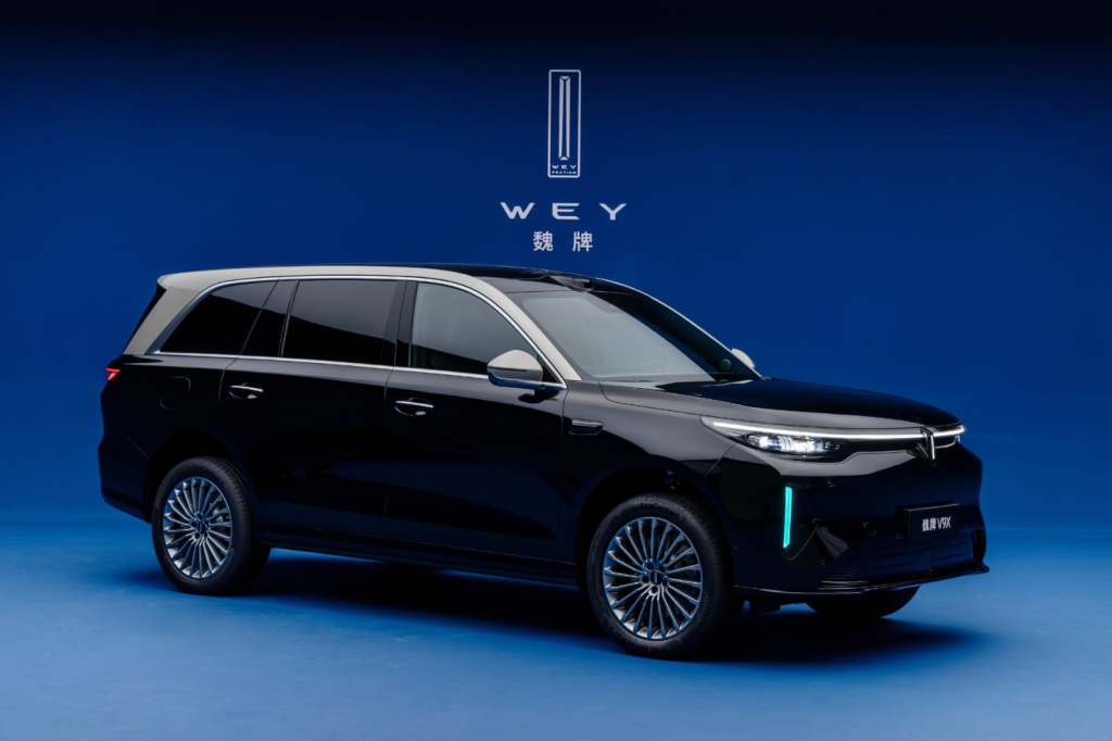 Wey V9X الجديدة تظهر لأول مرة: فاخرة بتوجيه خلفي نشط وتعليق هوائي مزدوج مع منصة هجينة متطورة بمدى كهربائي يتجاوز 400 كم