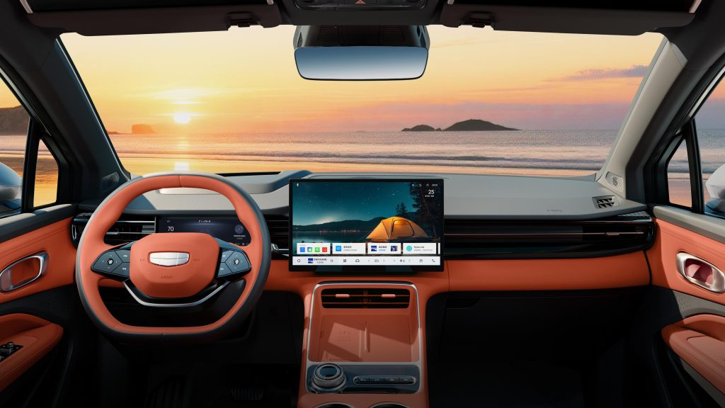 شبكة السيارات الصينية &ndash; جيلي تطلق Geely Boyue REV الجديدة كليًا: هل تكون البديل الحقيقي لتوجيلا؟ SUV بمدى شامل 1525 كم وتقنية EREV وسعر يبدأ من 56 ألف ريال