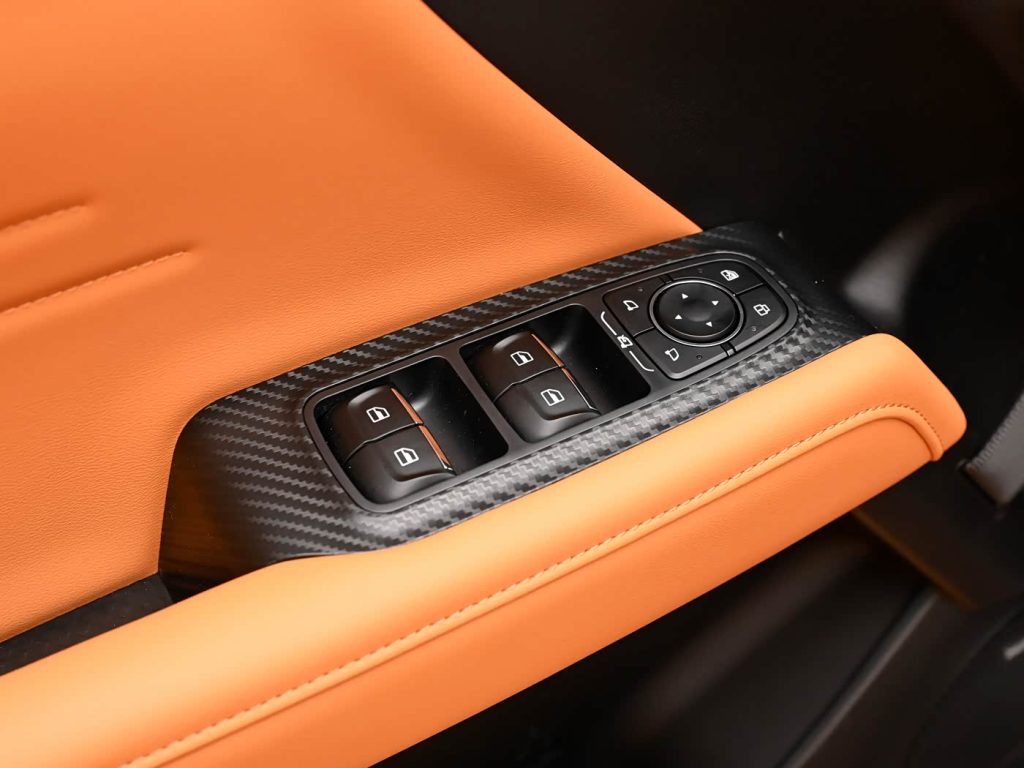 شبكة السيارات الصينية &ndash; هافال دراجون PLUS (رابتور بلس - V7 بلس): صندوقية متطورة بنظام Hi4 الهجين ومدى كهربائي يصل إلى 191 كم وقدرة خوض مياه 580 مم